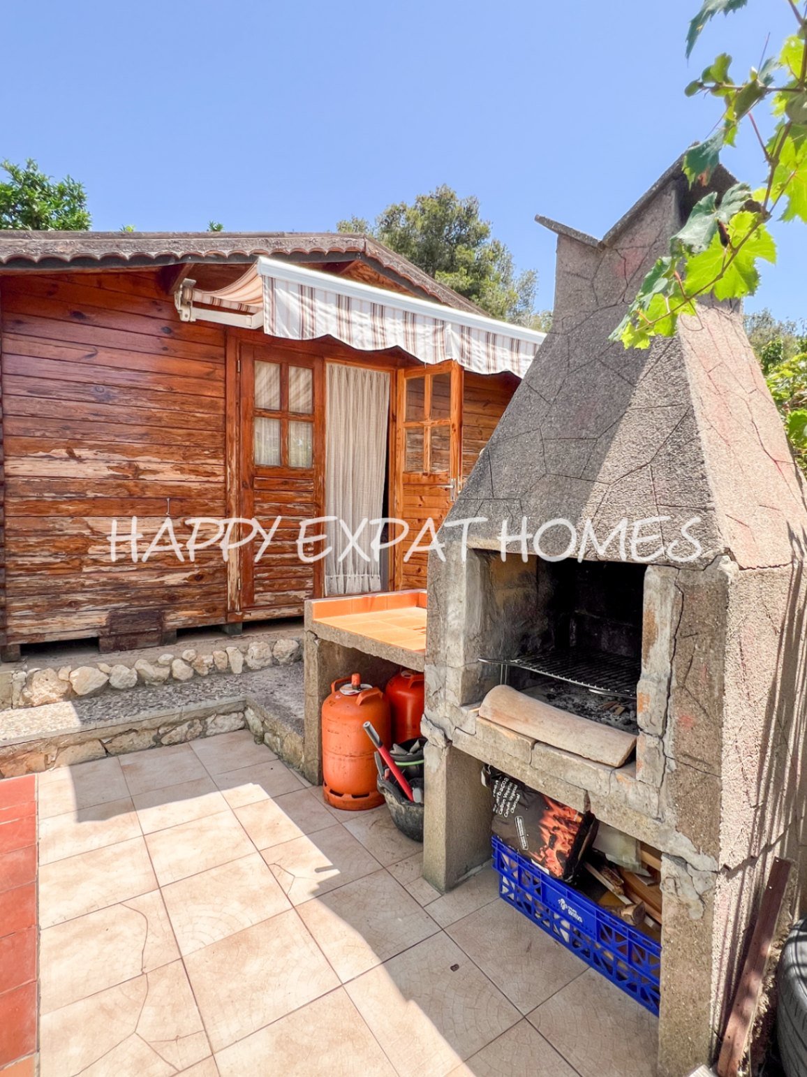 Für ein Paar oder eine alleinstehende Person, die das Leben in der Natur liebt und auf der Suche nach einem ganz besonderen und gemütlichen Ort ist, i