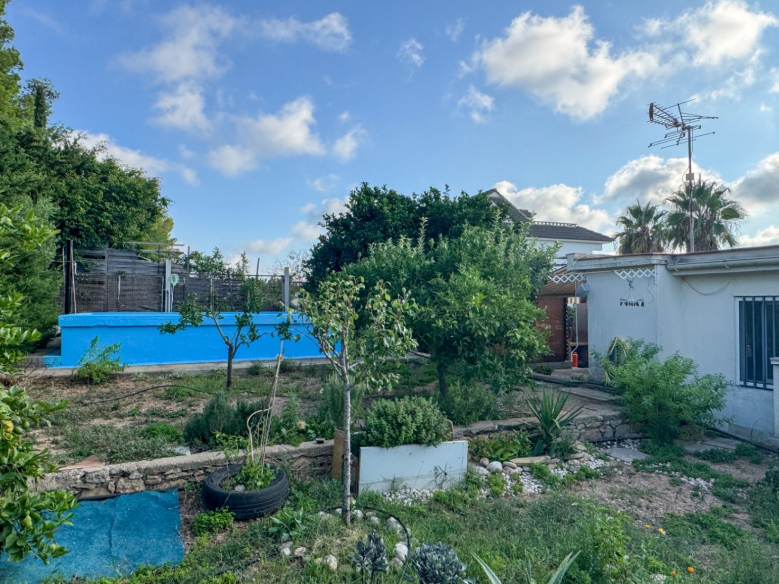 Für ein Paar oder eine alleinstehende Person, die das Leben in der Natur liebt und auf der Suche nach einem ganz besonderen und gemütlichen Ort ist, i