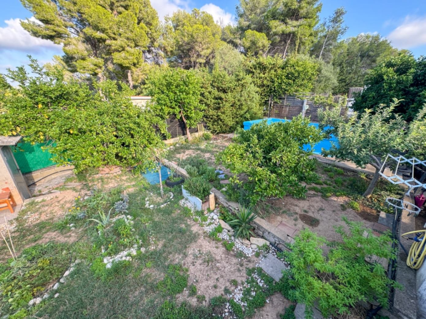 Für ein Paar oder eine alleinstehende Person, die das Leben in der Natur liebt und auf der Suche nach einem ganz besonderen und gemütlichen Ort ist, i