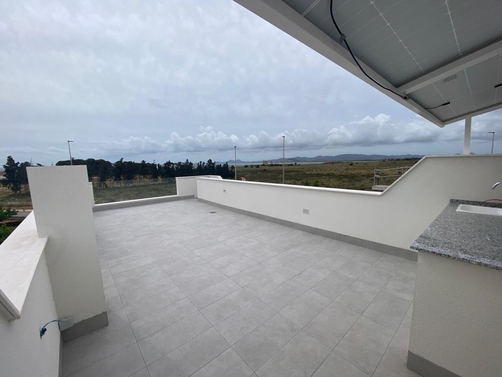 Neubauvillen mit privatem Pool in Los Alcázares, Costa Cálida
Exklusive moderne Villen nur 700 Meter vom Meer entfernt
Entdecken Sie die