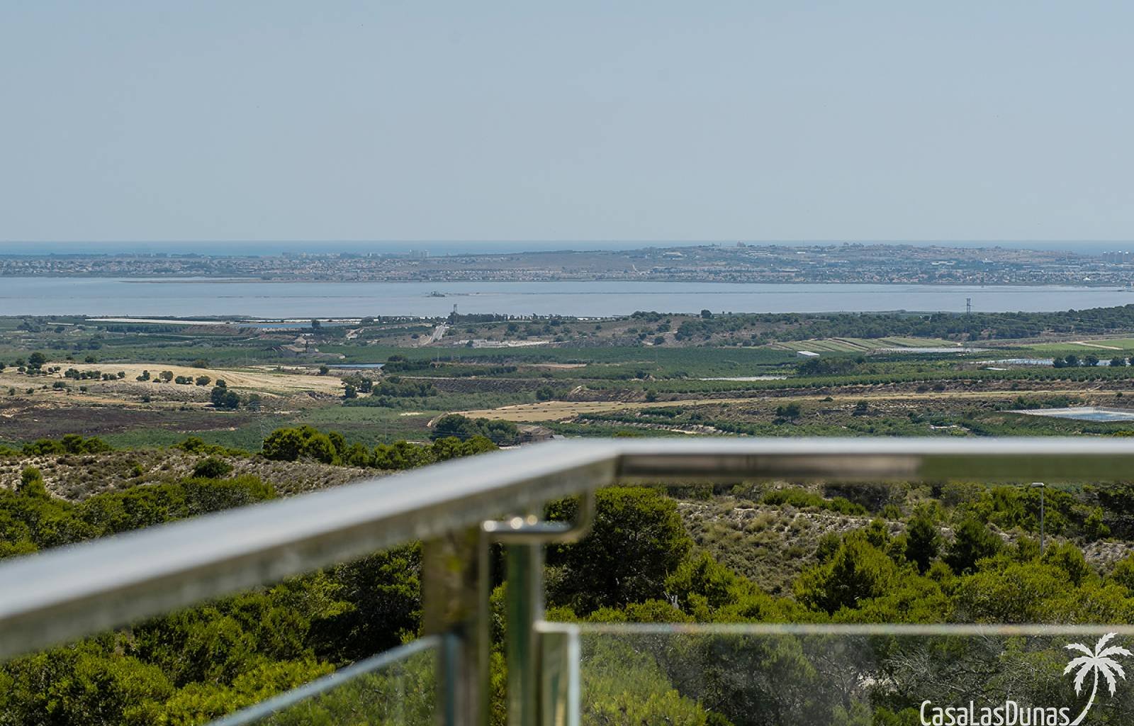 Diese atemberaubenden Villen mit herrlichem Blick auf die Salzseen befinden sich in der wunderschönen Stadt San Miguel de Salinas. Diese Villen verfü