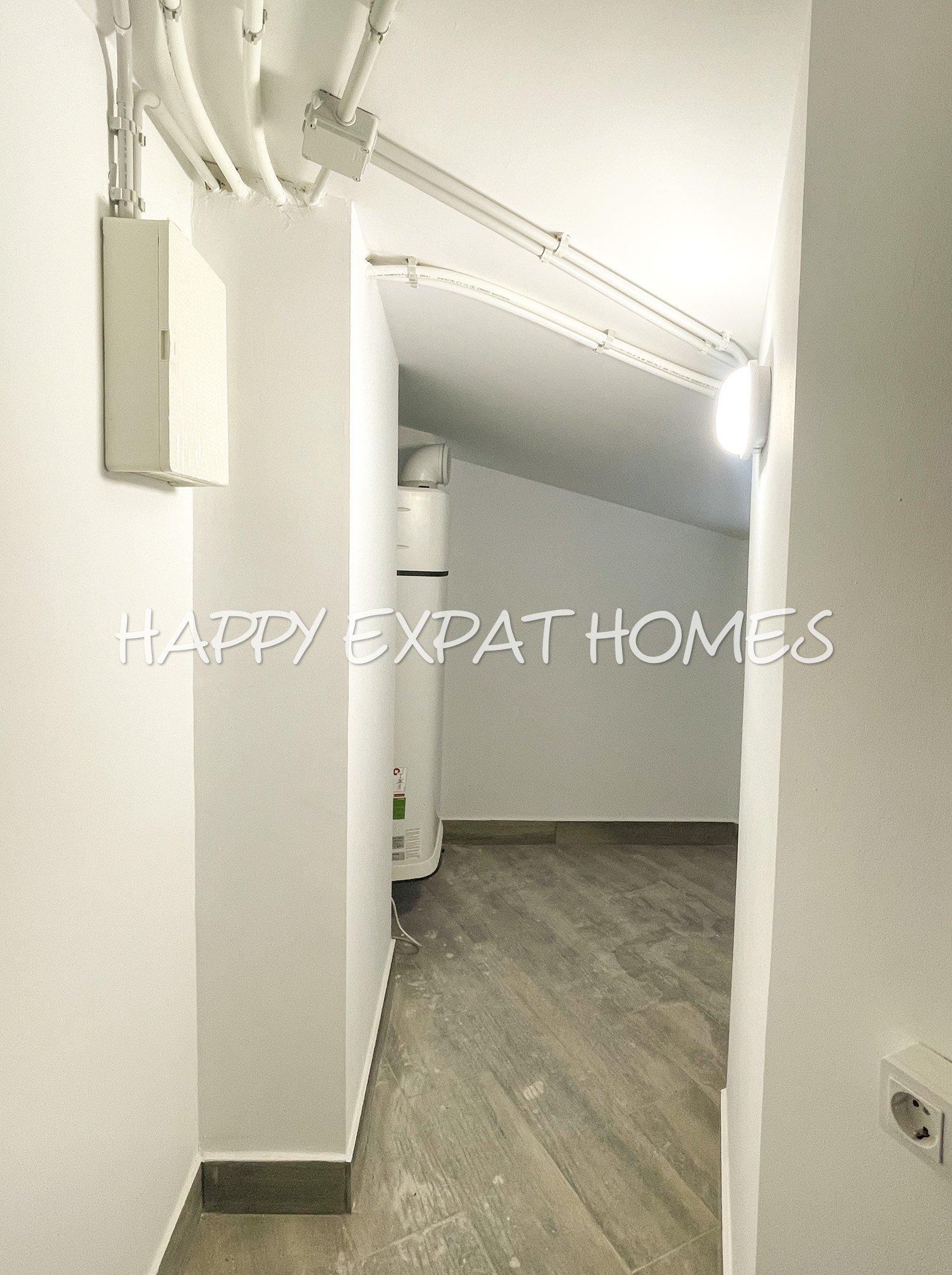 Verfügbar für langfristig, 3-Zimmer-Wohnung im Zentrum von Vilanova i la Geltrú, neu gebaut.
Wir haben die ideale Option, die Sie suchen, mit einem En