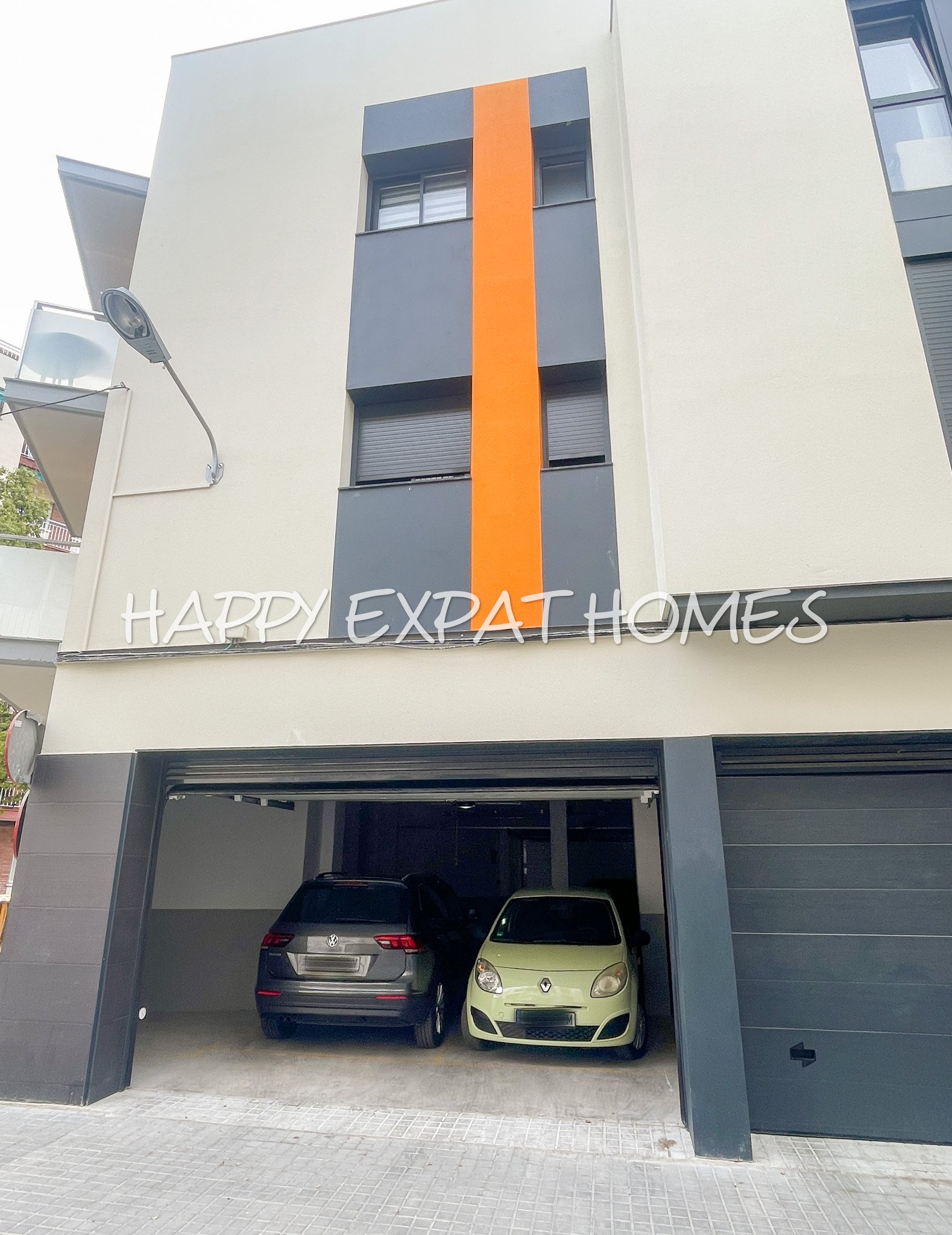 Verfügbar für langfristig, 3-Zimmer-Wohnung im Zentrum von Vilanova i la Geltrú, neu gebaut.
Wir haben die ideale Option, die Sie suchen, mit einem En