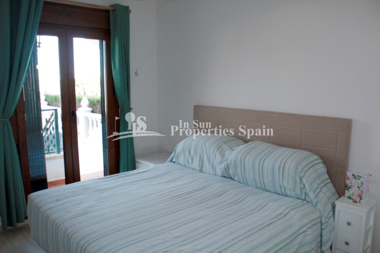 
												Wir freuen uns, zum Verkauf dieser herrlichen 100m2 Süd-West-Ausrichtung Bungalow Buhardilla in der sehr begehrten Urbanisation von Pau-8