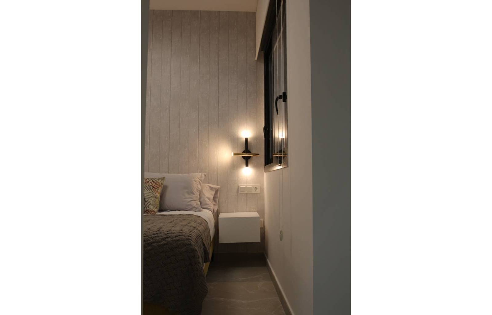 Einmalige Gelegenheit, nur 600 Meter vom Strand und dem Zentrum entfernt: Penthouse mit 1 Schlafzimmer. Wird es Ihr eigenes Luxus-Loft sein? Ideal fü