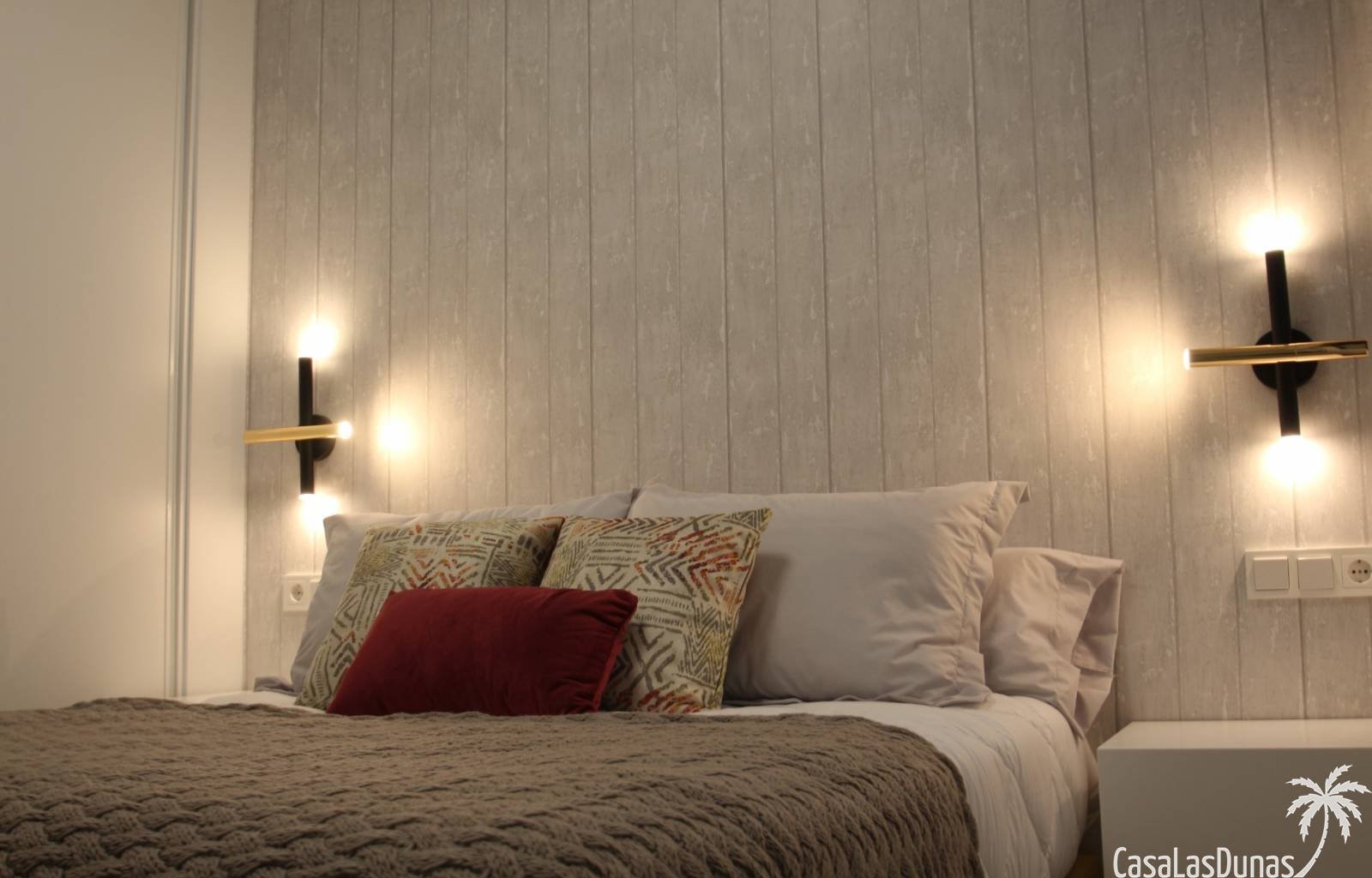 Einmalige Gelegenheit, nur 600 Meter vom Strand und dem Zentrum entfernt: Penthouse mit 1 Schlafzimmer. Wird es Ihr eigenes Luxus-Loft sein? Ideal fü