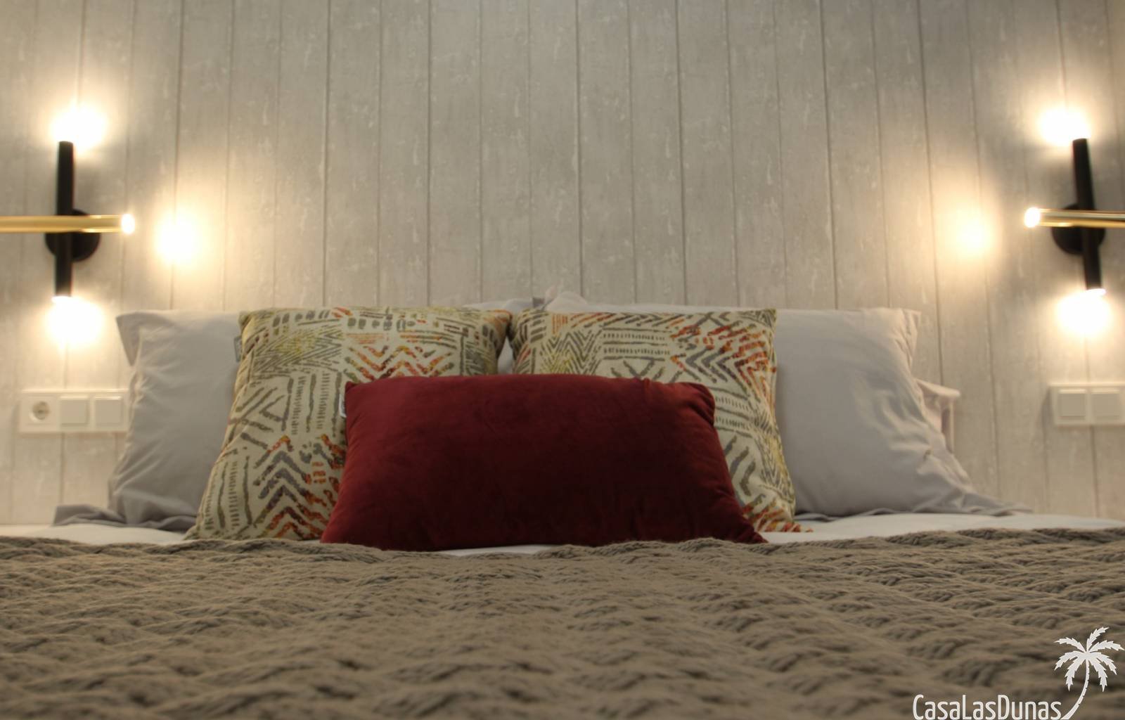 Einmalige Gelegenheit, nur 600 Meter vom Strand und dem Zentrum entfernt: Penthouse mit 1 Schlafzimmer. Wird es Ihr eigenes Luxus-Loft sein? Ideal fü