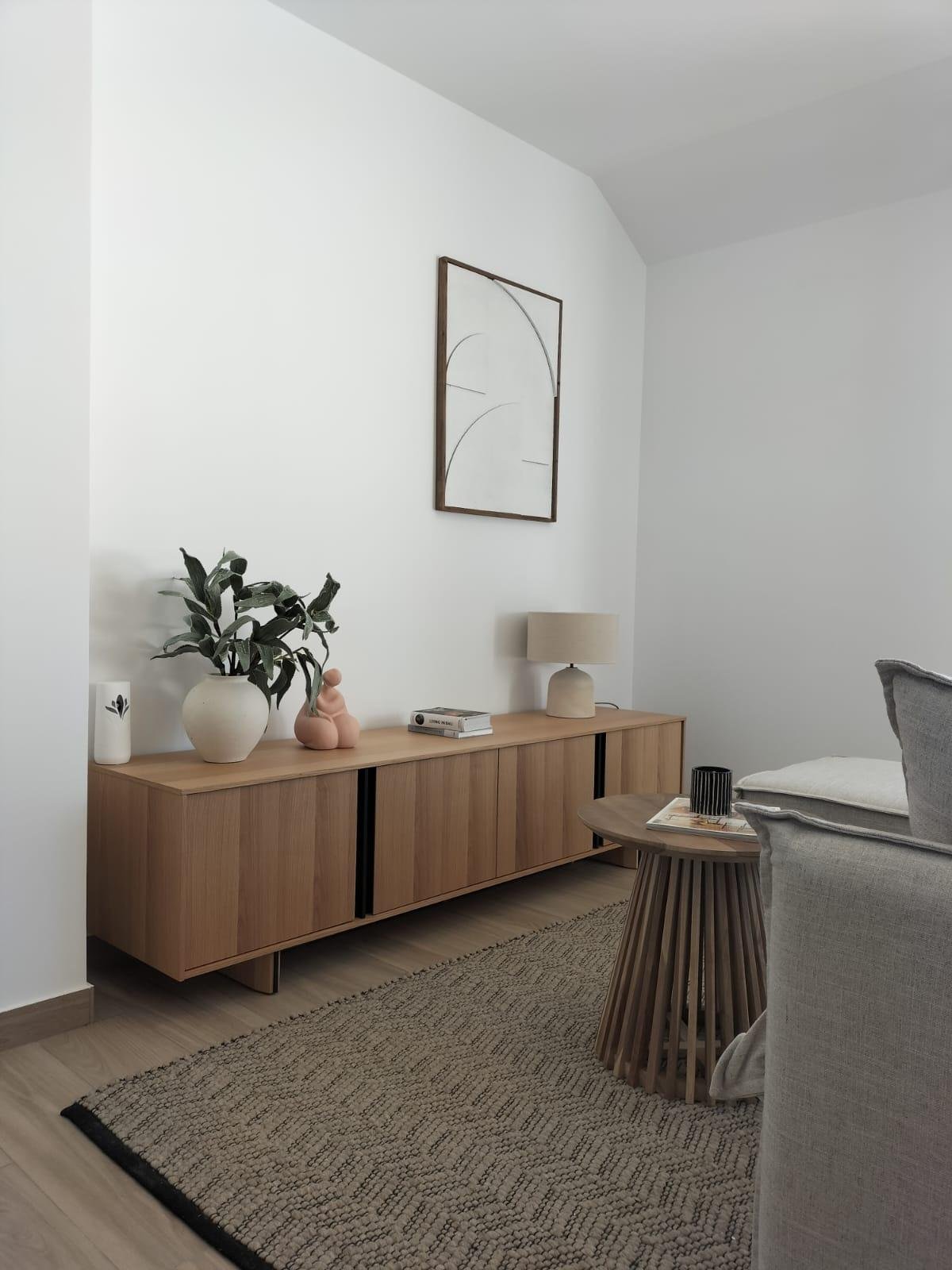 NEUBAU VON BUNGALOW-WOHNUNGEN IN VISTABELLA
Diese prächtige 75m2 Erdgeschoss-Wohnung besteht aus 2 Betten, 2 Bäder, offene Küche und den