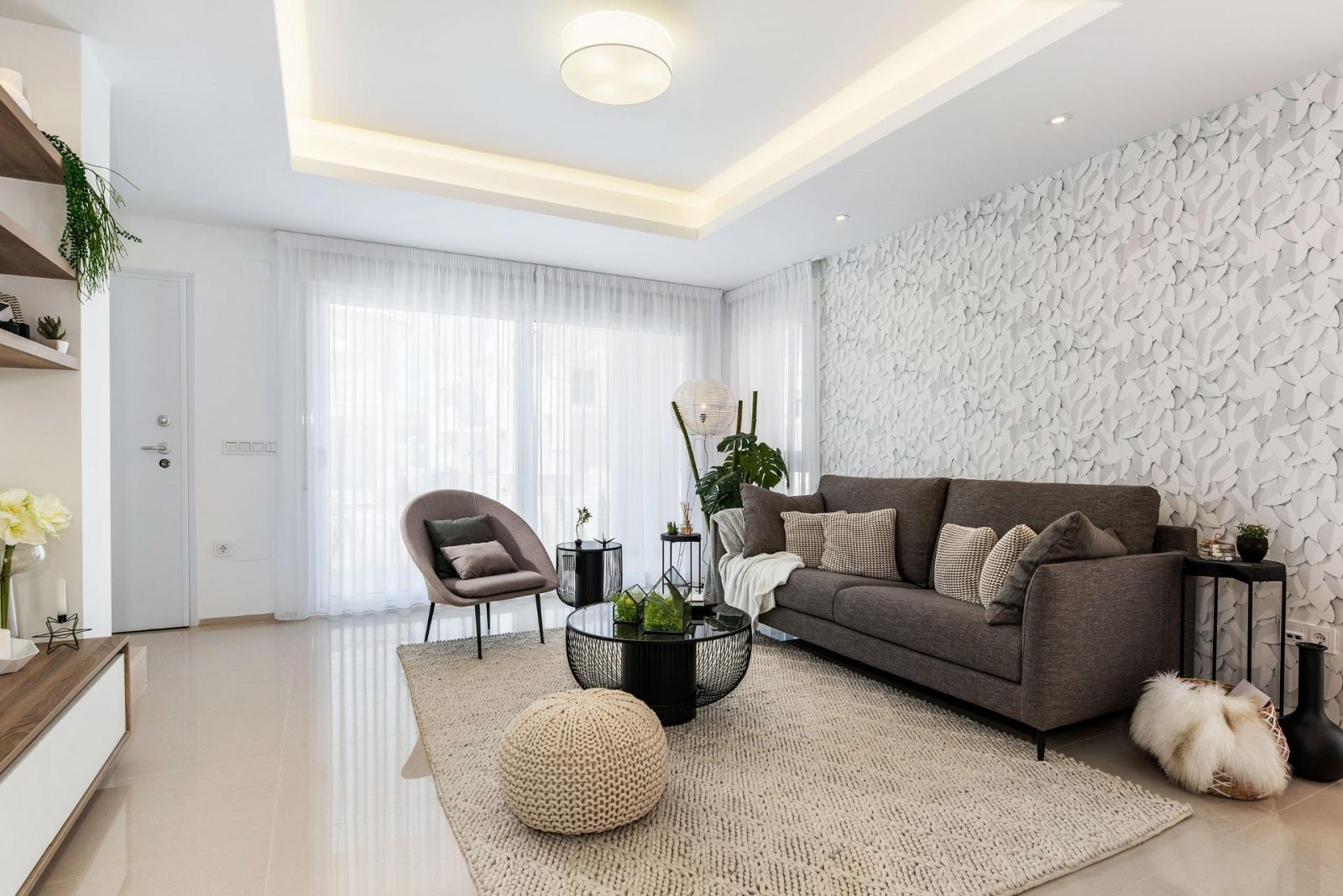 
												NEU GEBAUTE WOHNANLAGE IN ROJALES

Neubau-Wohnanlage mit Bungalowwohnungen, Reihenhäusern und Doppelhaushälften in Rojales.

Moderne Neub