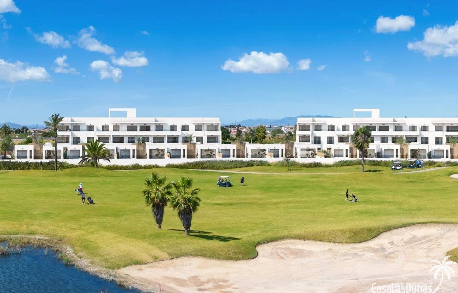 Direkt am Golfplatz und nicht weit vom schönen Mar Menor entfernt entsteht dieses Projekt, bei dem 2 Wohnblöcke und 9 Einfamilienhäuser zur Verfügung