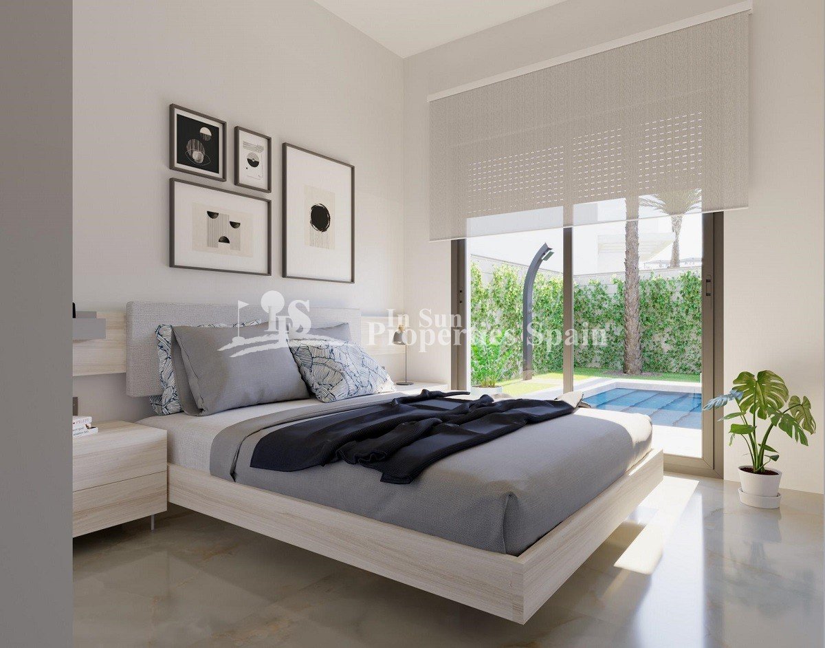 NEU GEBAUTE VILLEN IN ALGORFA, LA FINCA GOLF RESORT - gebaut auf einer Ebene!
Diese wunderbare 103m2 Villa auf einer Ebene gebaut hat ei