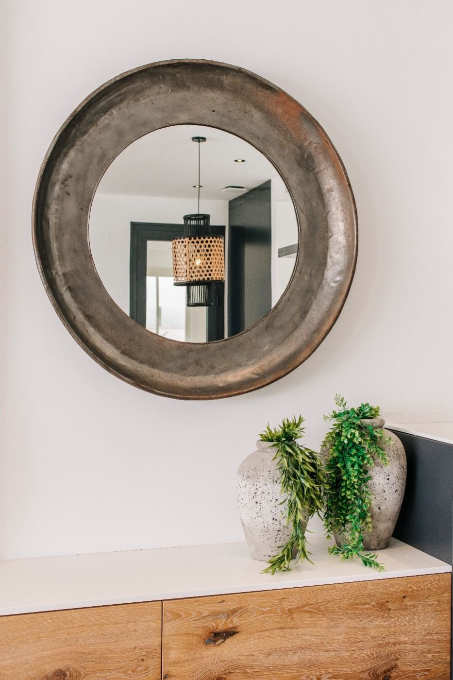 LUXUS- UND DESIGNWOHNUNG NEBEN DEM GOLFPLATZ Luxuswohnung bestehend aus 4 großen Schlafzimmern, 3 Bädern, eines der Zimmer en suite mit e