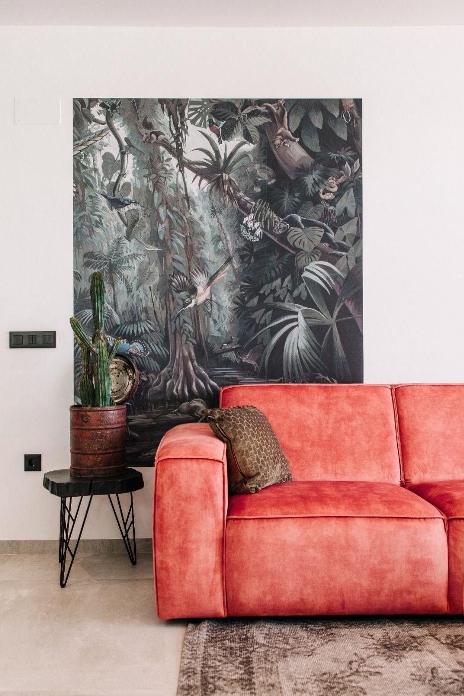 LUXUS- UND DESIGNWOHNUNG NEBEN DEM GOLFPLATZ Luxuswohnung bestehend aus 4 großen Schlafzimmern, 3 Bädern, eines der Zimmer en suite mit e