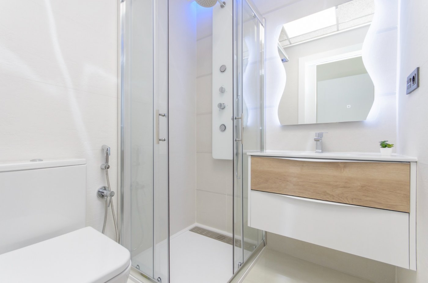 „Bezugsfertige“ stilvolle 63 m² große Erdgeschosswohnung in Los Balcones, Torrevieja, mit 2 Schlafzimmern, 2 Badezimmern und einer 33 m²