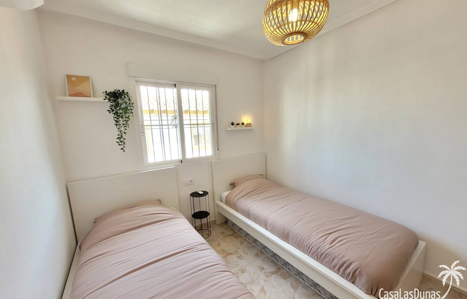 Zu vermieten: Wunderschönes Ferienhaus Casa Mare nur 400 Meter vom Strand entfernt
 Willkommen im Casa Mare – Ihrem Traumhaus in La Marina, El Pinet!