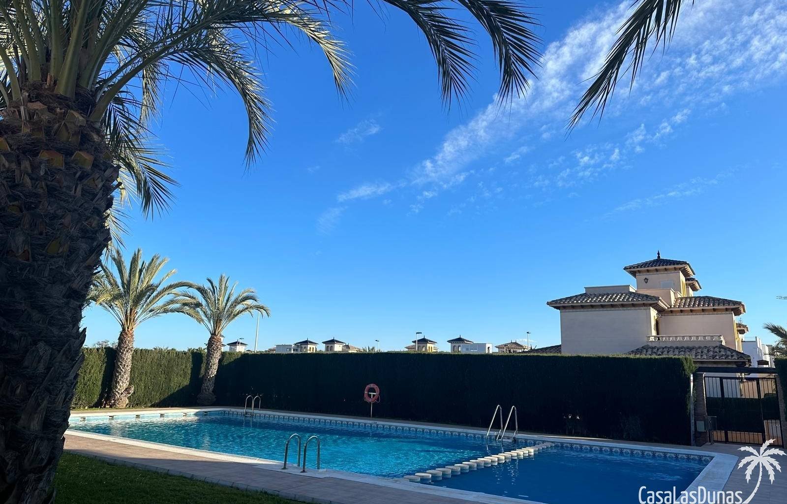 Zu vermieten: Wunderschönes Ferienhaus Casa Mare nur 400 Meter vom Strand entfernt
 Willkommen im Casa Mare – Ihrem Traumhaus in La Marina, El Pinet!