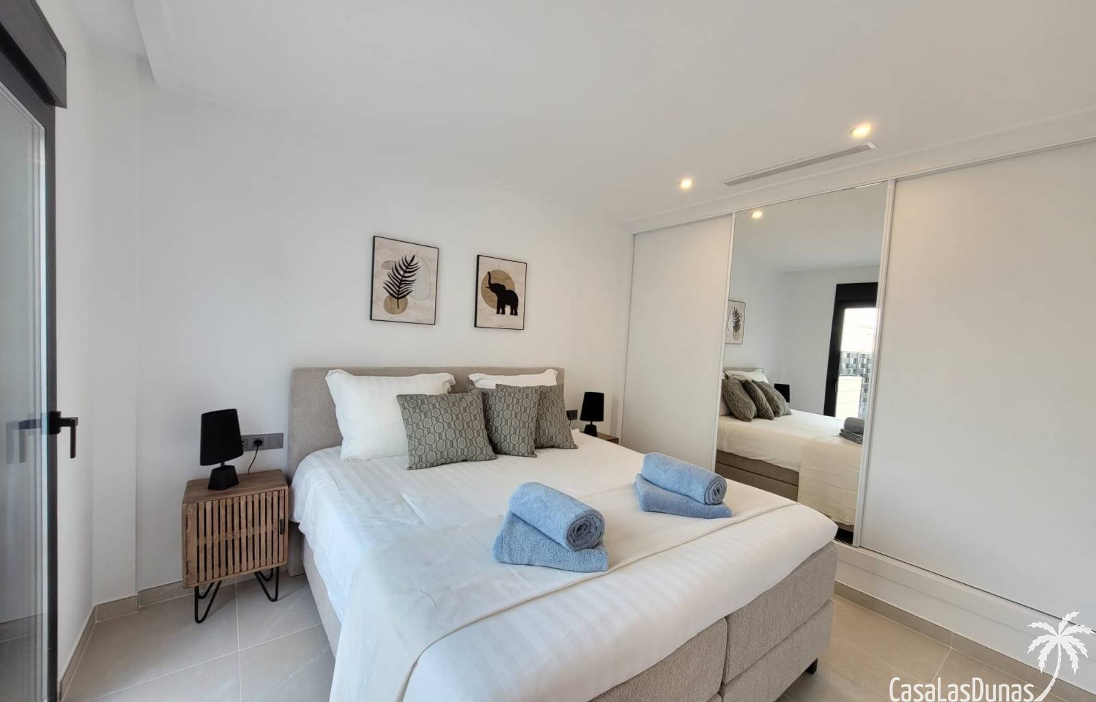 Casa Tortuga ist das ideale Ziel für einen unbeschwerten Urlaub in der sonnigen Stadt Ciudad Quesada, Rojales. Diese moderne und geschmackvoll einger