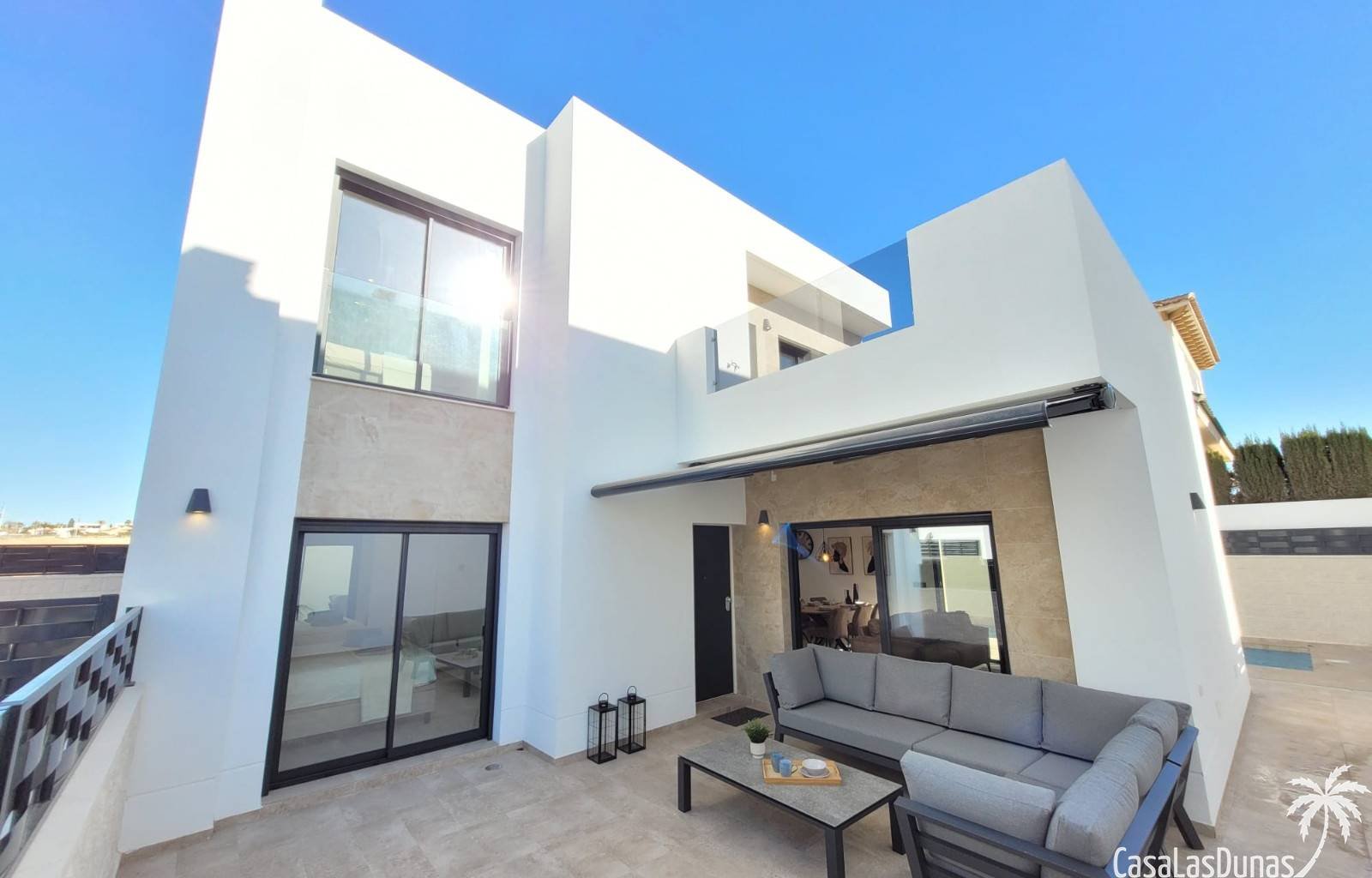 Casa Tortuga ist das ideale Ziel für einen unbeschwerten Urlaub in der sonnigen Stadt Ciudad Quesada, Rojales. Diese moderne und geschmackvoll einger