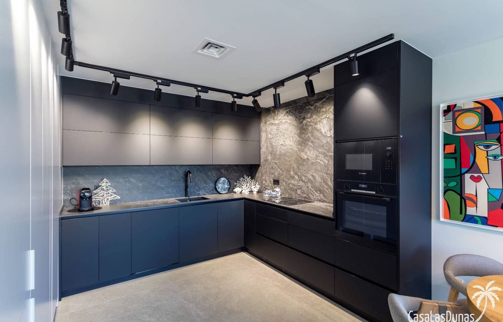 In bester Lage im wunderschönen Stadtteil Finestrat gelegen, bietet dieses Projekt einen idealen Standort für Familien. Die Einheiten verfügen alle ü