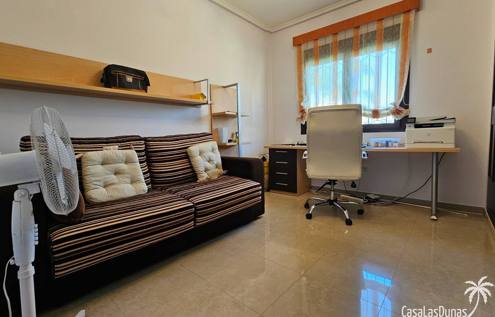 Wir sind stolz, Ihnen diese prächtige, perfekt gepflegte traditionelle spanische Villa anbieten zu können, die in einer prestigeträchtigen Gegend der