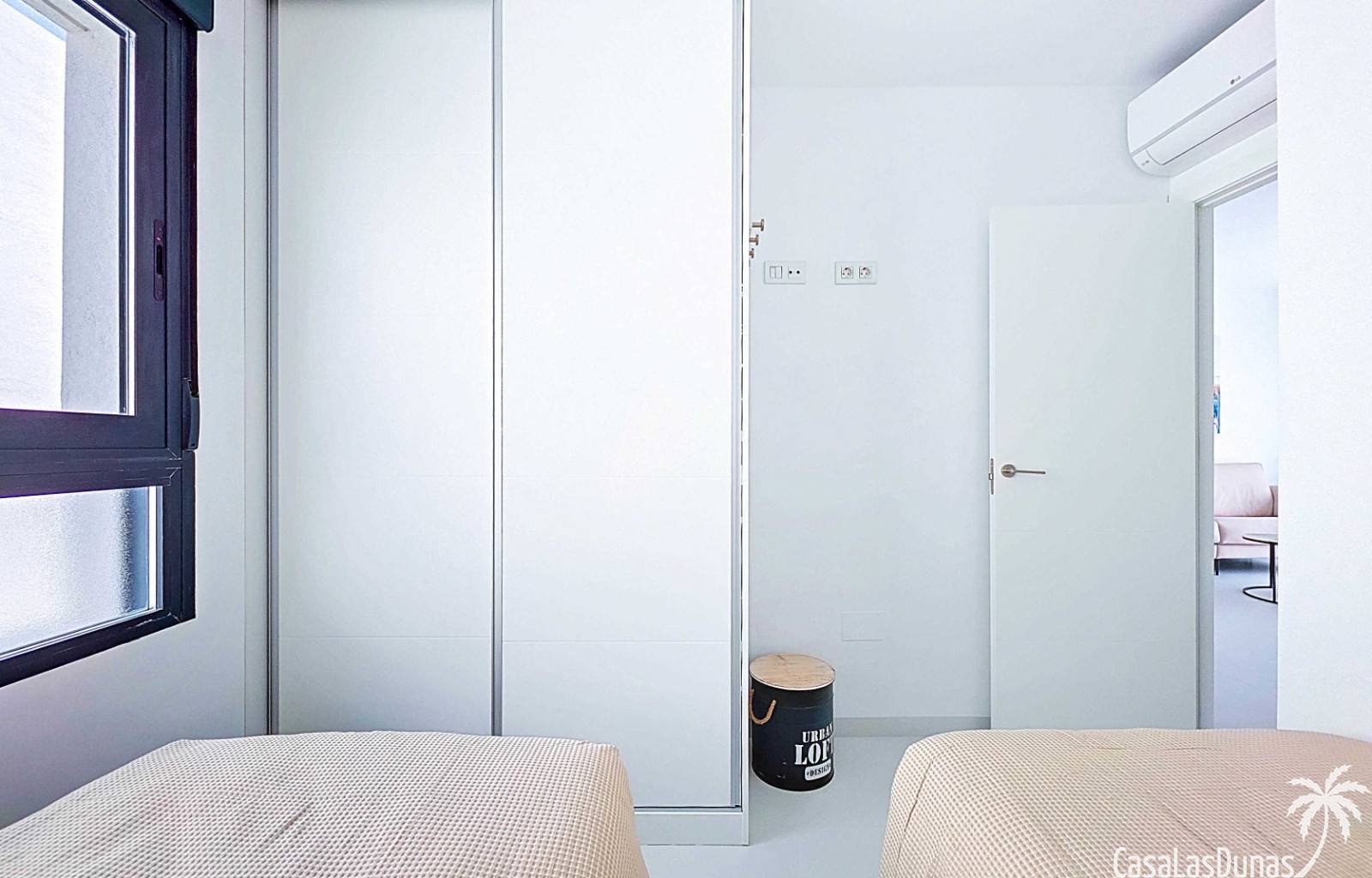  Wir sind stolz, Ihnen dieses prächtige und elegante Anwesen im malerischen Dorf San Miguel de Salinas im Süden der Provinz Alicante anbieten zu könne