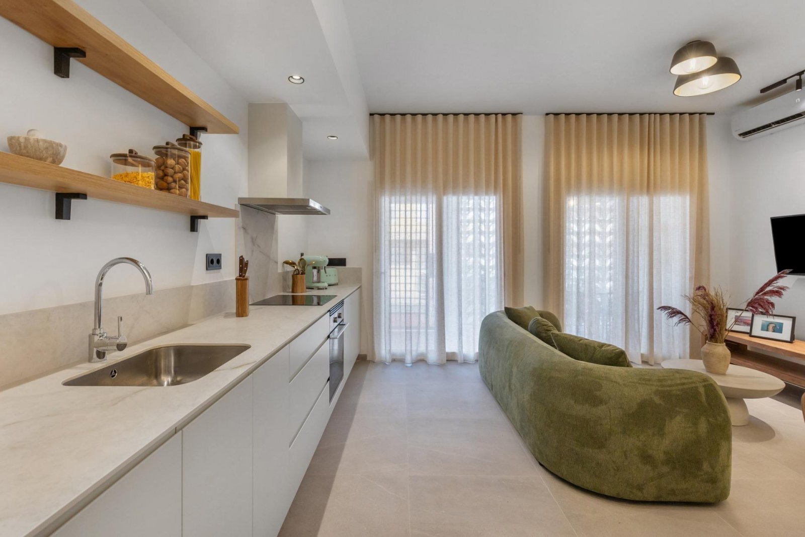 Moderne Neubauwohnungen nur 150 m vom Meer entfernt in Torrevieja
Exklusive Boutique-Wohnanlage am Strand
Diese neue Wohnanlage umfasst