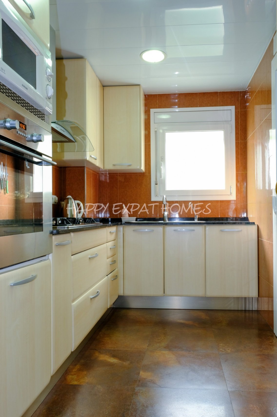 Wohnung zu verkaufen in Sitges – Aiguadolç
Jeder, der zum ersten Mal hereinkommt, ist von den atemberaubenden Ausblicken sprachlos.
Diese helle und ko