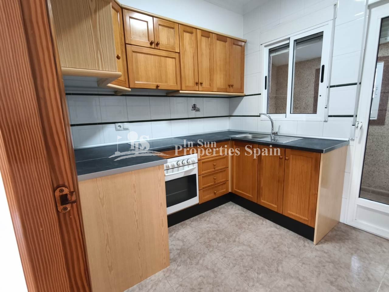 Charmante freistehende Villa mit 3 Schlafzimmern in Montemar, Algorfa – in der Nähe von La Finca Golf
Diese reizvolle, 84 m² große freis