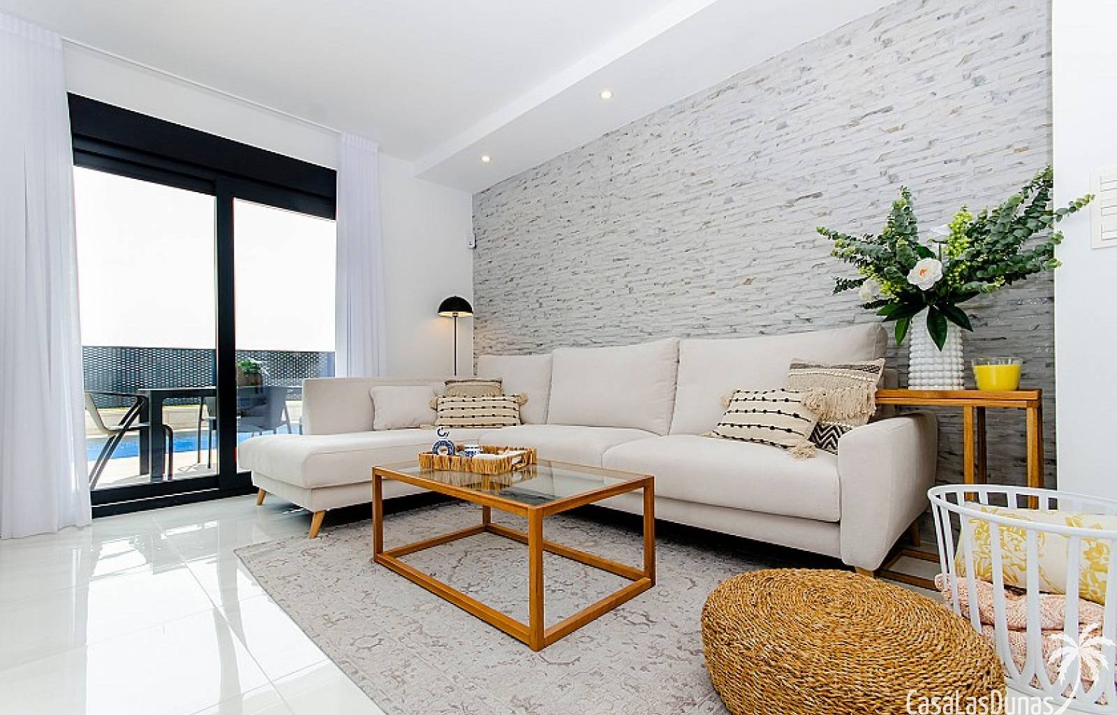  Diese freistehenden Villen in Polop an der Costa Blanca Nord verfügen über 3 Schlafzimmer, 3 Badezimmer, einen privaten Pool und Parkplätze auf dem G