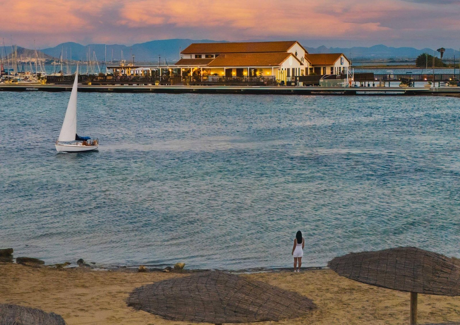 Neue Residenzen im mediterranen Stil in Los Alcázares, Costa Cálida
Modernes Leben an der Küste in privilegierter Lage
Entdecken Sie die
