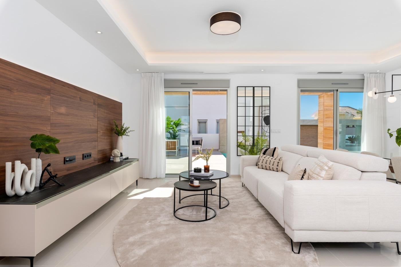 Moderne Luxusvilla mit freiem Blick in Ciudad Quesada, Costa Blanca
Zeitgenössisches Design mit mediterranem Flair
Entdecken Sie diese e