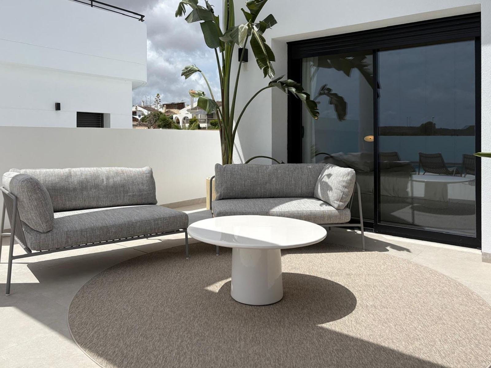 Moderne Luxusvilla mit Bergblick in Ciudad Quesada, Costa Blanca
Zeitgenössisches Design und außergewöhnlicher Komfort
Entdecken Sie die