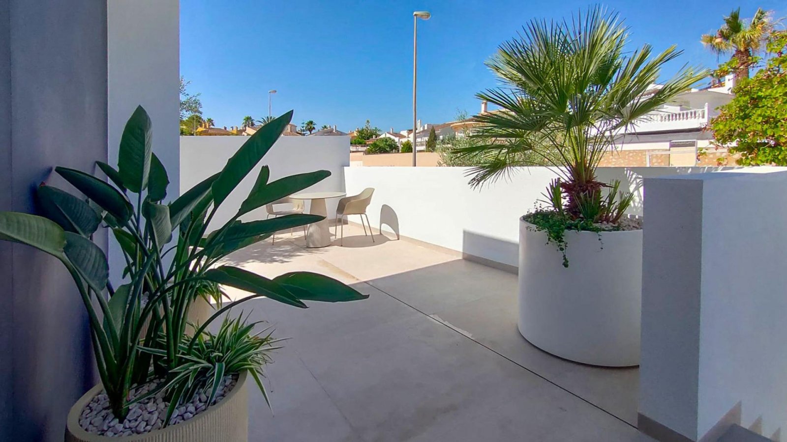 Moderne Luxusvilla mit Bergblick in Ciudad Quesada, Costa Blanca
Zeitgenössisches Design und außergewöhnlicher Komfort
Entdecken Sie die