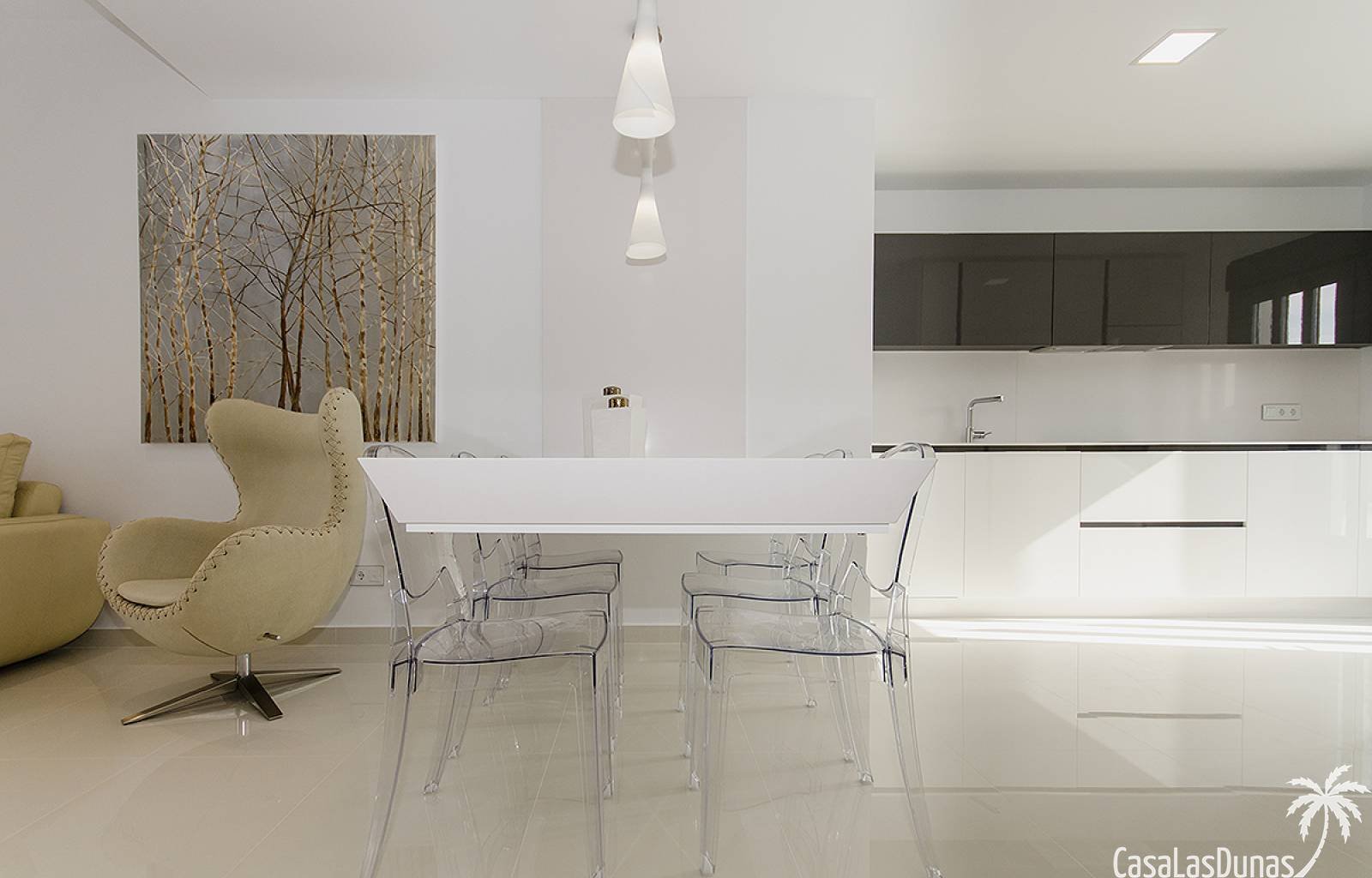 Eine Traumvilla in Traumlage! So viel Platz drinnen und draußen wird Sie überraschen. In diesem exklusiven Wohnprojekt mit großen, strandnahen Grunds