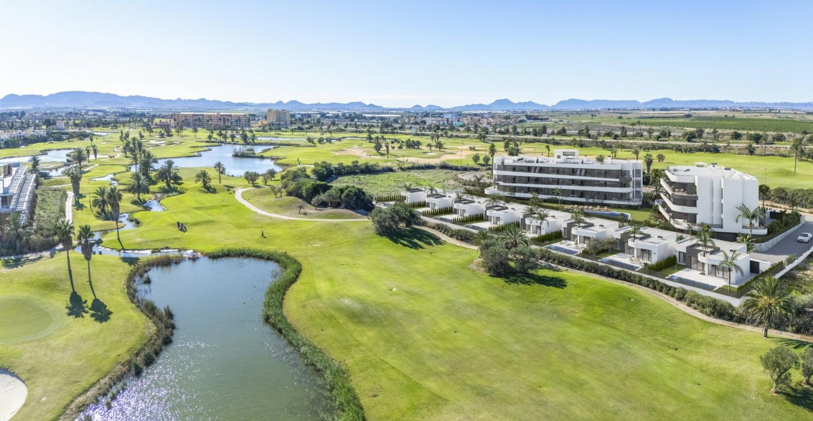 Neubauwohnungen an der Frontlinie des Golfplatzes La Serena in Los Alcázares
Moderne Apartments und Villen direkt am Golfplatz an der Co