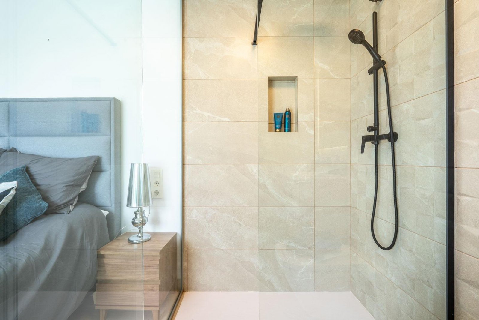 Neubau-Freistehende Villen mit privatem Pool in Roldán, Torre-Pacheco
Moderne zweistöckige Villen mit exklusivem Design
Diese neu gebaut