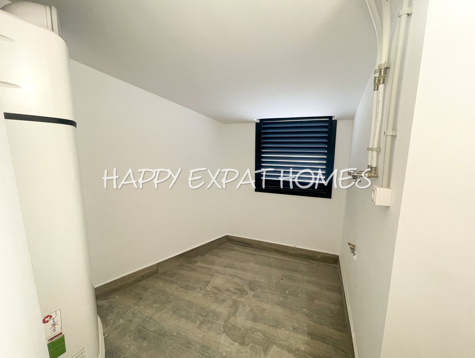 Verfügbar für langfristig, 3-Zimmer-Wohnung im Zentrum von Vilanova i la Geltrú, neu gebaut.
Wir haben die ideale Option, die Sie suchen, mit einem En