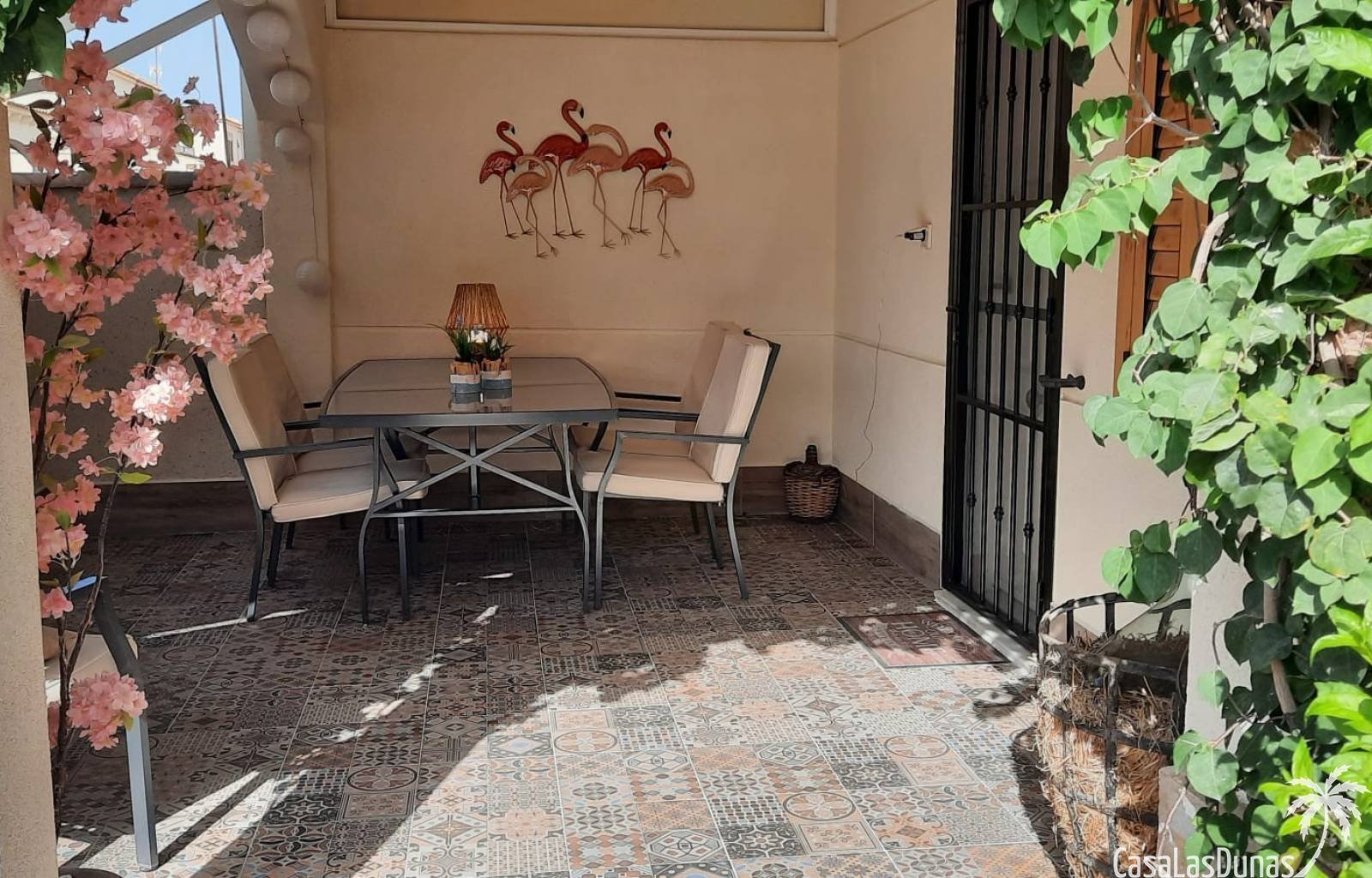  
Wenn Sie auf der Suche nach einem idealen Feriendomizil sind, in dem Komfort und Luxus Hand in Hand gehen, dann ist Casa Flamenca die ideale Wahl fü