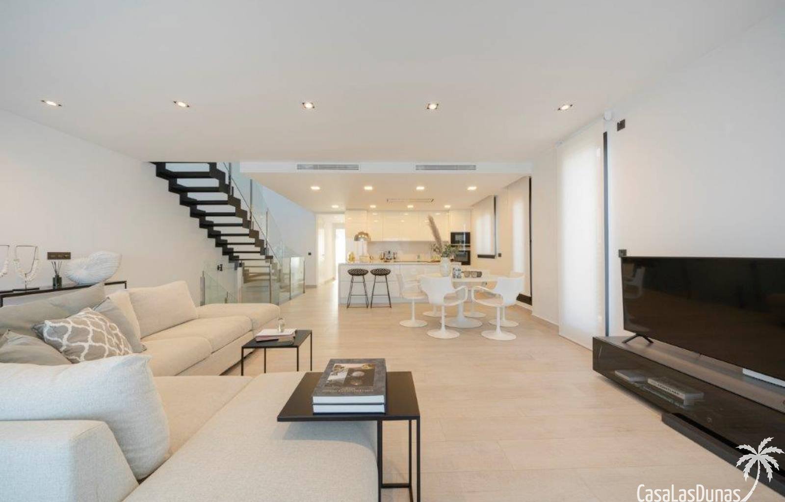 VILLA SUNRISE bietet ein unvergleichliches Urlaubserlebnis für diejenigen, die Luxus und Komfort in einer idyllischen Umgebung suchen. An der wunders