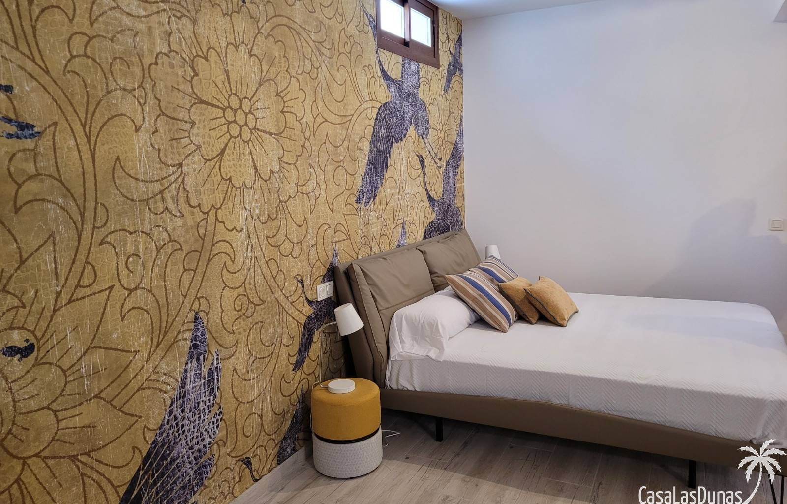 In dieser wunderschönen Villa am Strand atmen Sie Meer, Wärme, aber vor allem Fantasie und Ruhe. Es ist nur 200 Meter (!) von einem wunderschönen Str