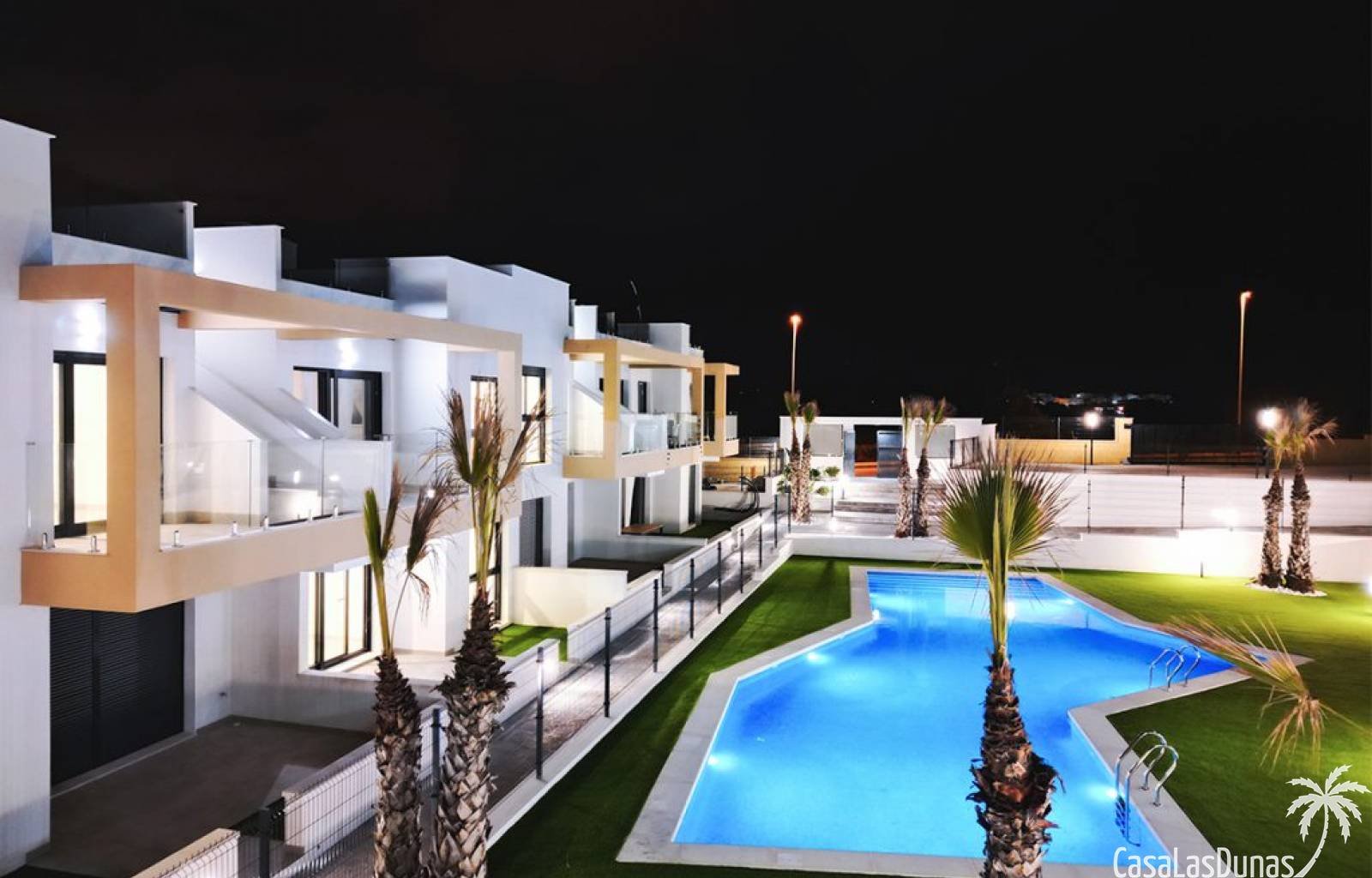 In guter Lage, nur wenige Kilometer von den Sandstränden des Mittelmeers entfernt, entsteht dieses neue Projekt. Im Projekt stehen 2 Haustypen zur Ve