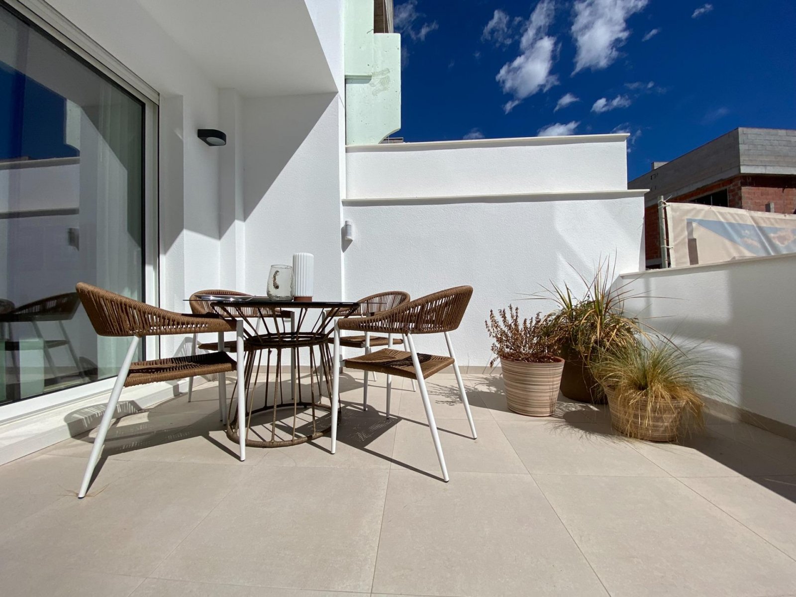 
												Neubau einer Bungalow-Wohnanlage in Pilar de la Horadada

Exklusive moderne Bungalows in Pilar de la Horadada
Diese neue Wohnanlage biete