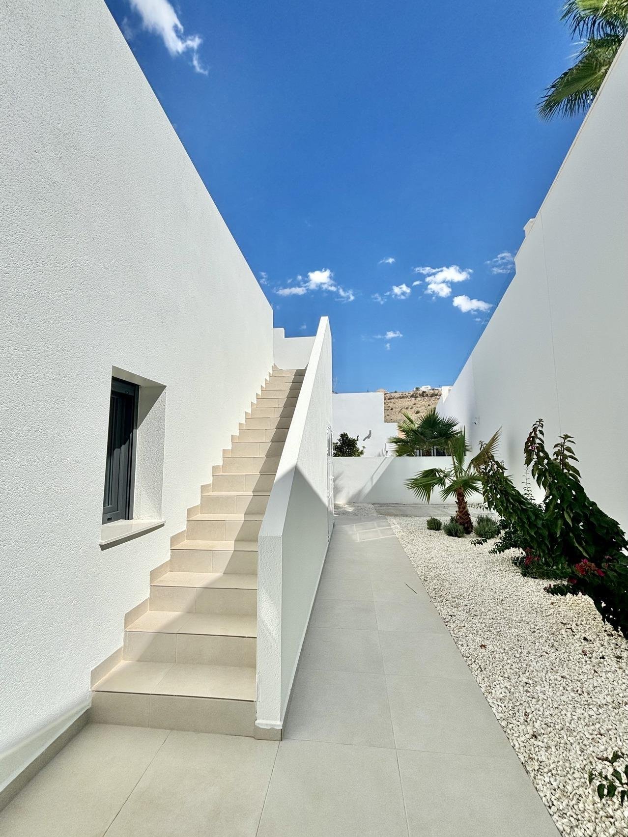 
												Neubau mediterraner Villen in Benijófar

Moderne und stilvolle Villen in Benijófar
Am Rande der charmanten Stadt Benijófar gelegen, biete