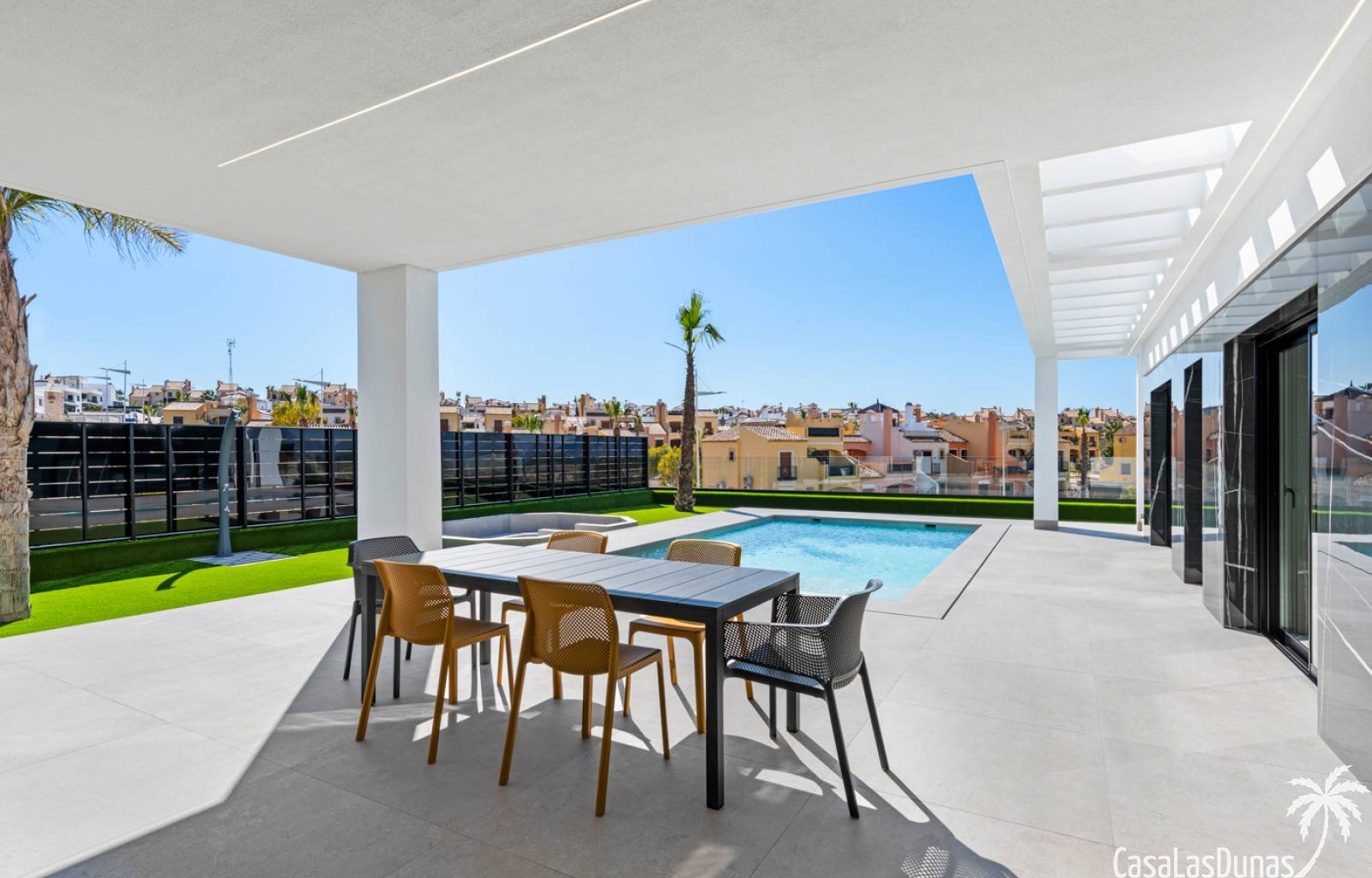 Diese wunderschönen Villen sind mit drei oder vier Schlafzimmern und zwei oder drei Badezimmern verfügbar. Die Oasis-Villen sind auf großen privaten