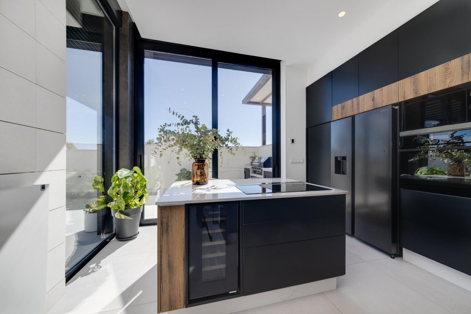 NEUBAU-VILLEN IN PILAR DE LA HORADADA AM GOLFPLATZ
Neubau einer Wohnanlage mit 6 freistehenden Villen in Pilar de la Horadada.
New Buil