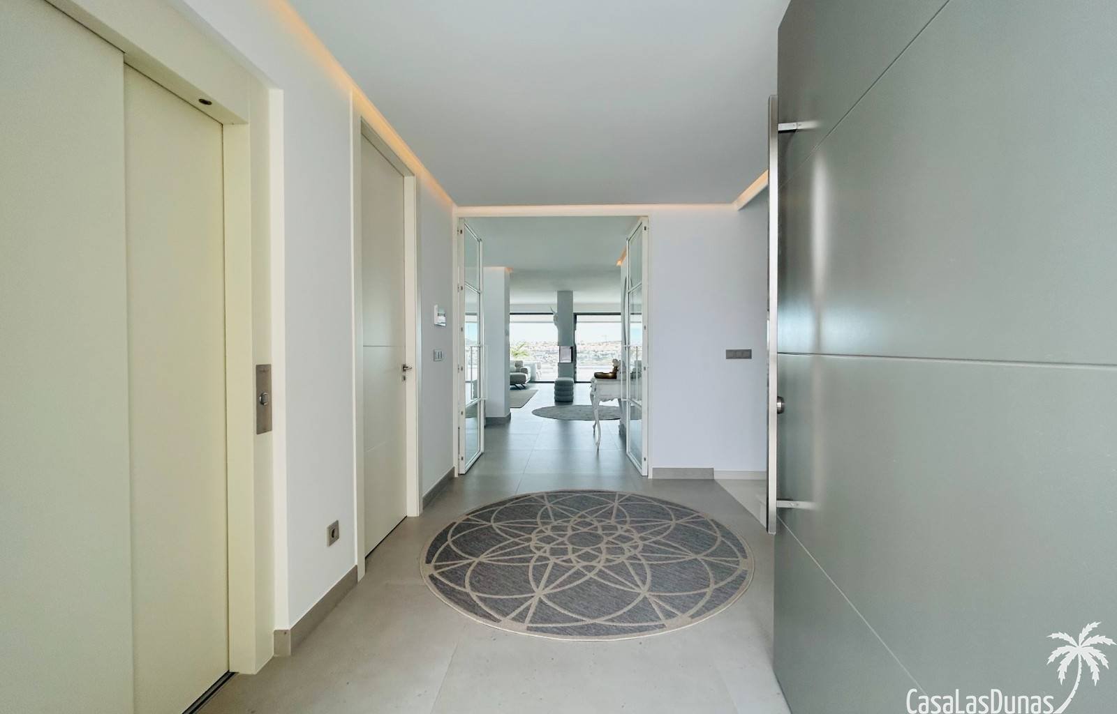 Luxusvilla-Schlüssel bereit!
 Komplett möblierte Villa in wunderschöner Lage in Ciudad Quesada. Diese Villa bietet einen wunderschönen Blick auf die