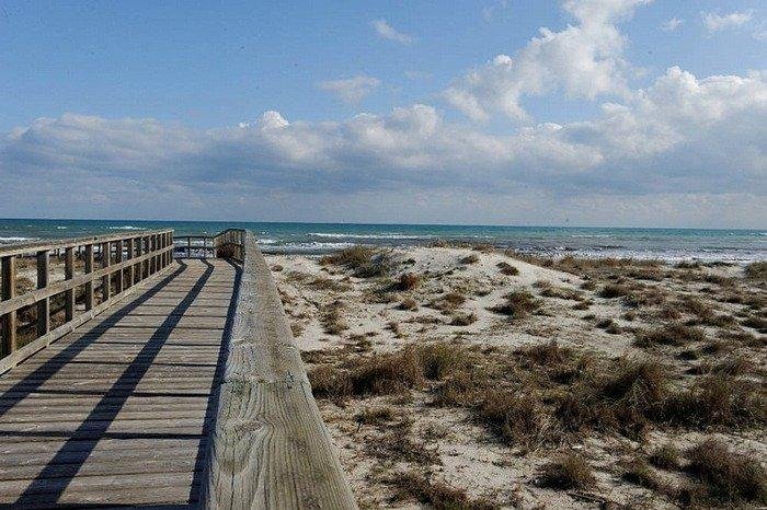 NEU GEBAUTE HALBHAUS-VILLEN IN SAN PEDRO DEL PINATAR - nur 2 km zum Strand!
Neubau von 8 unabhängigen Villen und Doppelhaushälften in Sa