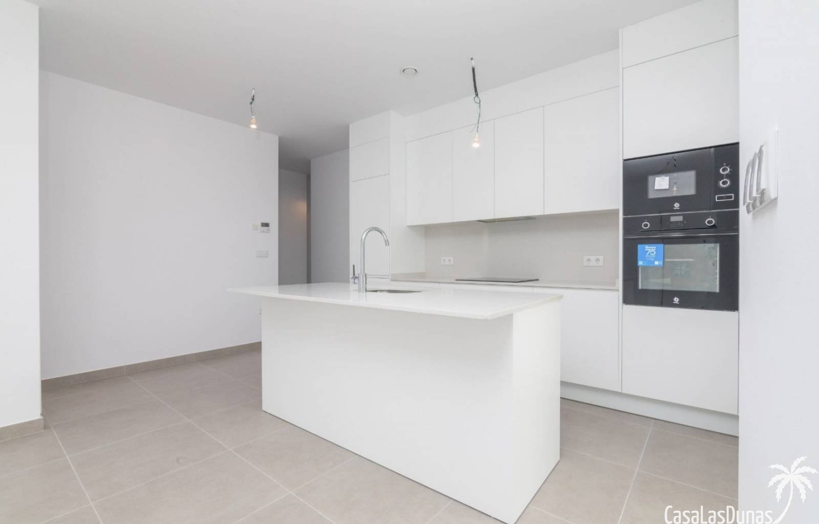 Wunderschöne moderne Villen in Polop an der Costa Blanca Nord. Die Häuser verfügen über 3 Doppelzimmer, zwei davon mit eingebauten Designerschränken,