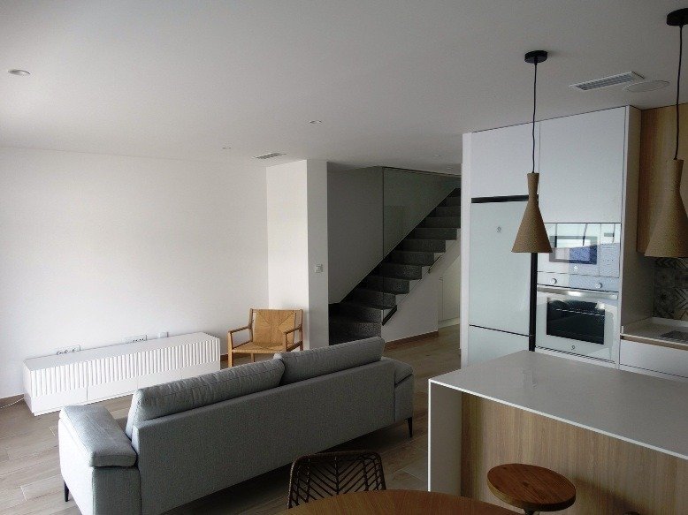 NEUBAU VON 4 DOPPELHAUSHÄLFTEN IN PILAR DE LA HORADADA
New Build 4 Doppelhaushälften Villen in Pilar de la Horadada gelegen.
Villen bau