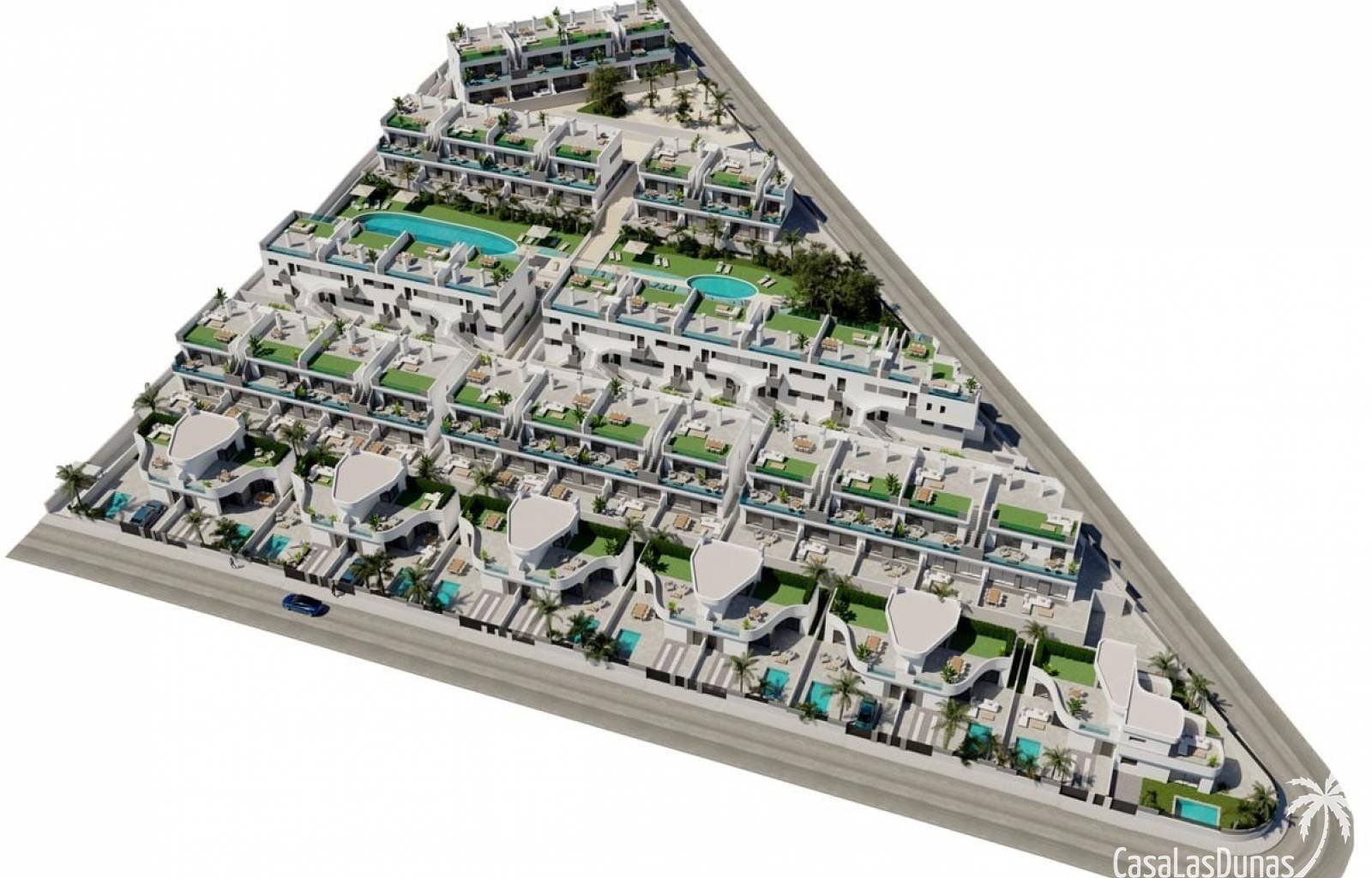 Wir freuen uns, Ihnen diese Häuser in Los Balcones zu zeigen. Die Doppelhaushälften verfügen über 3 Schlafzimmer und 3 Badezimmer. Diese Immobilien b